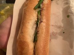 -Bánh Mì Huynh Hoa