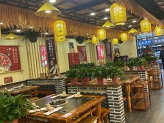 大堂-川麻婆泥锅涮肚·串串火锅(物资学院店)