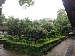 -峨眉山报国寺