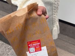 -麦当劳(深圳北站B2检票口楼上)