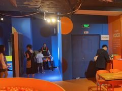 -不可思议减压馆·解压博物馆·摔碗发泄·团建定制