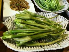 -慢丽江·云南野生菌土鸡锅(西山店)