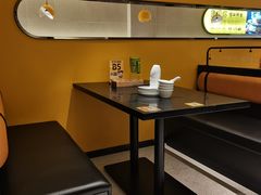 卡座-鱼见你烤鱼•本地烧烤(1818店)