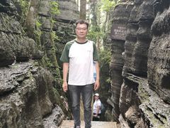 -梭布垭石林景区