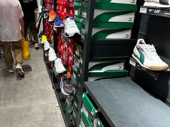 -PUMA品牌自营折扣店(百联奥特莱斯店)