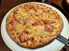 培根鸡肉双拼披萨-萨莉亚意式餐厅(杭州滨江天街店)