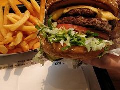 火烤双层牛肉特堡-The Habit Burger Grill 哈比特汉堡(复兴soho店)