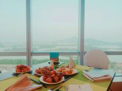 -湖景知味西餐厅•自助餐• 轻食(南京金茂威斯汀大酒店)