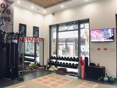 -思迈威健身(积玉桥万达店)