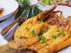 -Chom Cafe and Restaurant