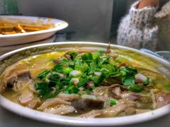 -卢大鲜鱼头捞饭(美利广场店)