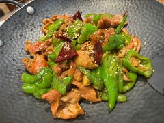 螺丝椒炒肥肠-那家老院子东北菜·饺子·小鸡炖蘑菇(艳华街店)