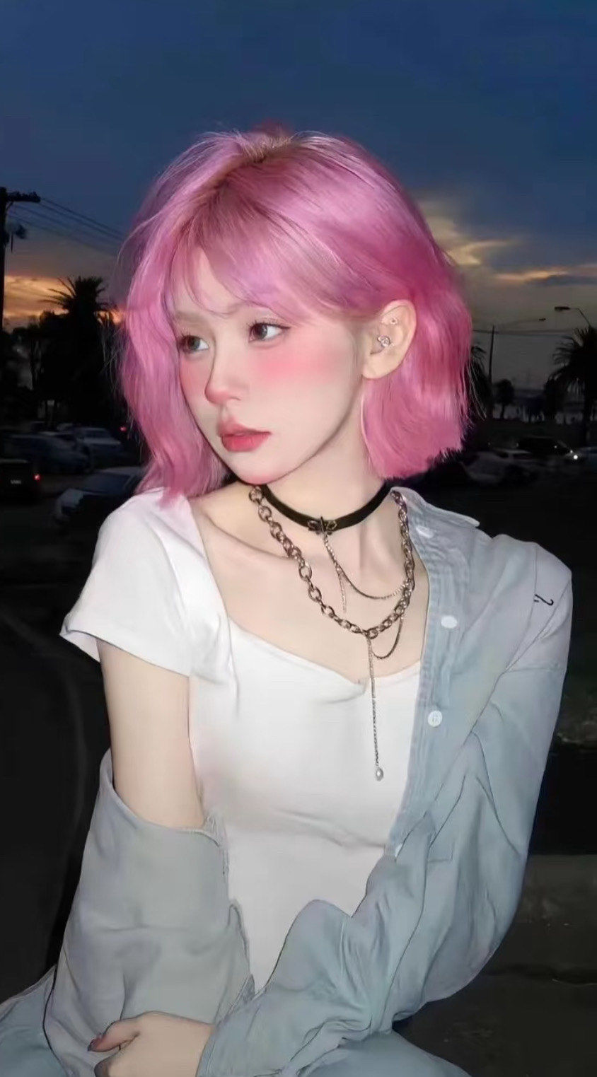 哪个女孩子能拒绝粉色头发呢真的是太美了感