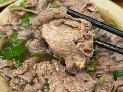 -大众跷脚牛肉馆·非遗传承单位(峨眉山店)