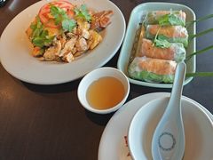 -大头虾越式风味餐厅(光明广场店)