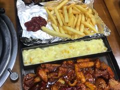 -亲昵春川鸡排(韩国美食街店)