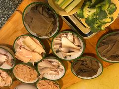 -拈签一笑黄牛肉辣卤串串