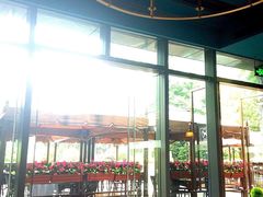 -铜锣湾·有麝自然香(渝北财富中心店)