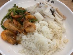 -同济大学本部学苑饮食广场