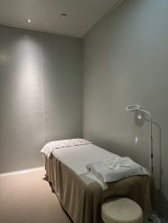 -苑苑vbeauty科技美容SPA