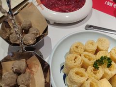 -左庭右院鲜牛肉火锅(金山万达店)