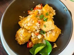 -Chom Cafe and Restaurant