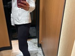 -lululemon(上海浦东IFC店)