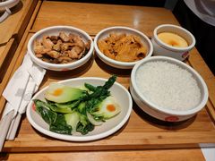 -72街红烧排骨饭(海珠丽影广场店)