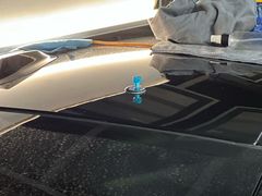 -鲨鱼皮汽车凹陷玻璃修复(静安店)