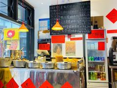 -柳州肥姨妈大骨螺蛳粉(曹路店)