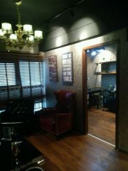 -鳌首刺青纹身 穿孔饰品店