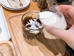 -ZING COFFEE 镜咖啡