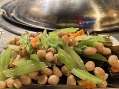 -小媳妇铁锅炖(安华街店)