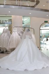 点击看大图 -Bridal Queen·婚纱女皇