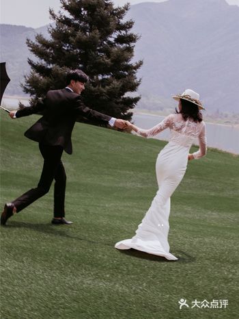 电影海报般的森系纪实婚纱照