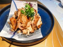 -艳阳天民俗村(公园路店)