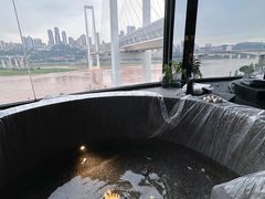 -Yolo私汤温泉设计师酒店(重庆南滨路店)