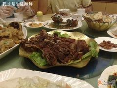 金牌烤羊排-新粤新疆菜清真餐厅(拱北店)