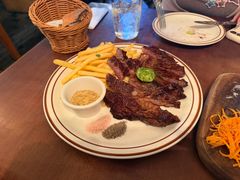 -羽深肉铺 Steak & Wine