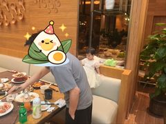 -华邑酒店·鲜艳全日自助餐厅