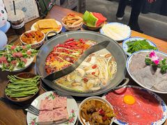 -萍姐火锅·公路夜市(武汉首店)