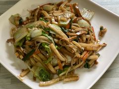 肉丝炒年糕-嵊州小吃(萧山街店)