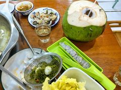 -老何家后安粉·糟粕醋海鲜火锅(三亚湾椰梦长廊店)