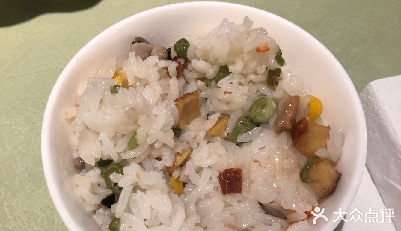 味道酸辣可口，干锅肠，味道也很棒