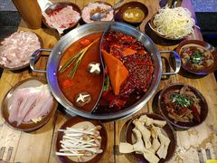 -老街·稳拈老火锅(海椒市店)