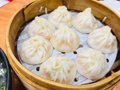 -莱莱小笼·乔艾