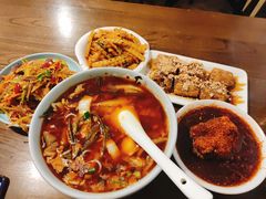 砂锅肥肠粉-三生小馆(亭知路店)