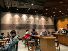 大堂-星巴克(西安曲江银泰店)