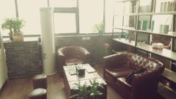 -比优缇发型工作室