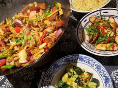 -富正毅三下锅·湘西韵味(天门山索道店)